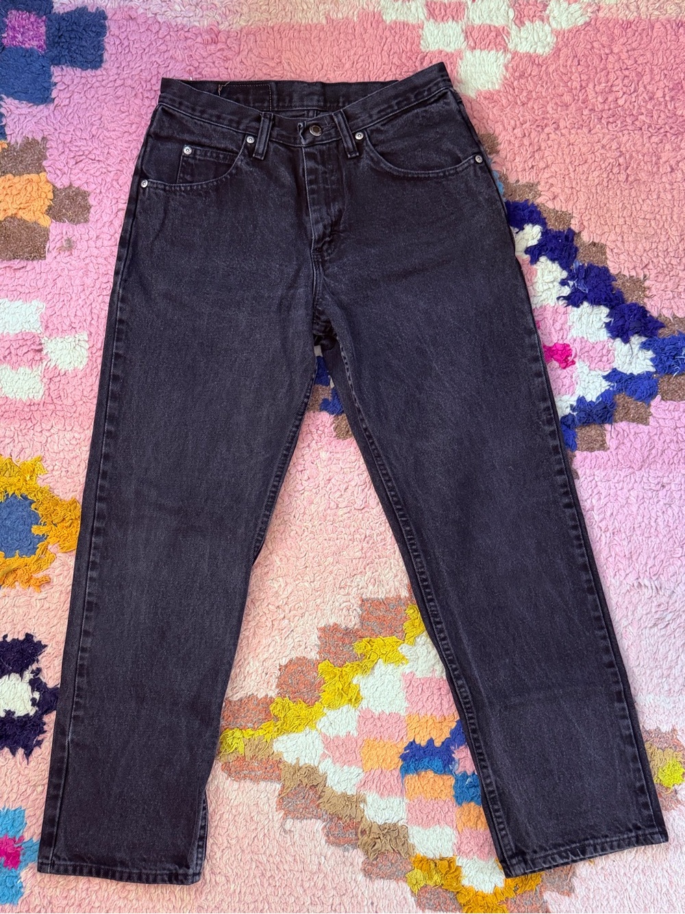 30x30 Classic Black High-Rise Wrangler Straight Jeans